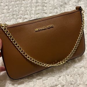 Micheal Kors jet set travel meduim